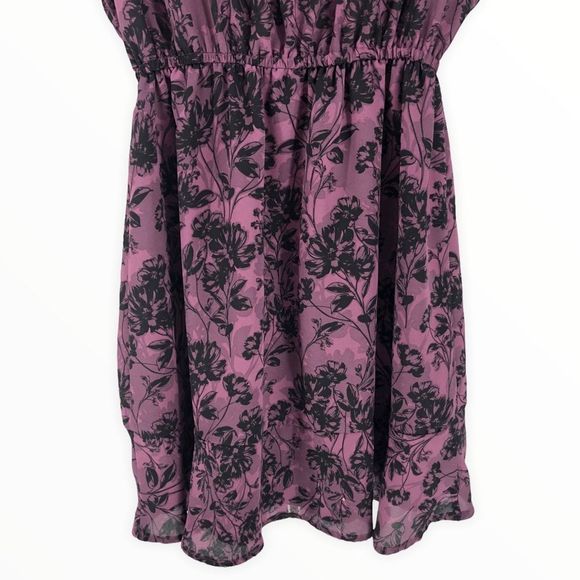 Cupcakes & Cashmere Purple Floral Fit & Flare Sleeveless Dress size Medium - Picture 6 of 11
